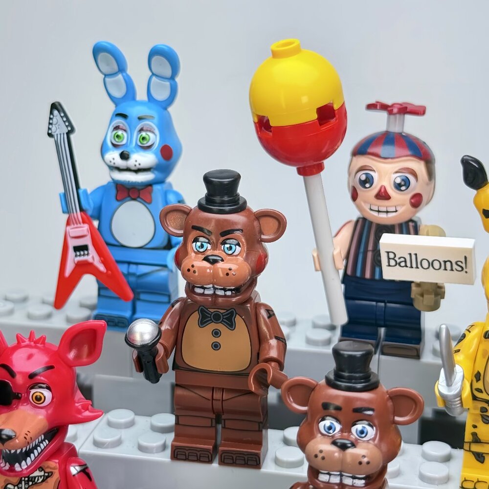 Five Nights at Freddy's Custom Minifigure Set (8pcs) - Picture 4 of 6